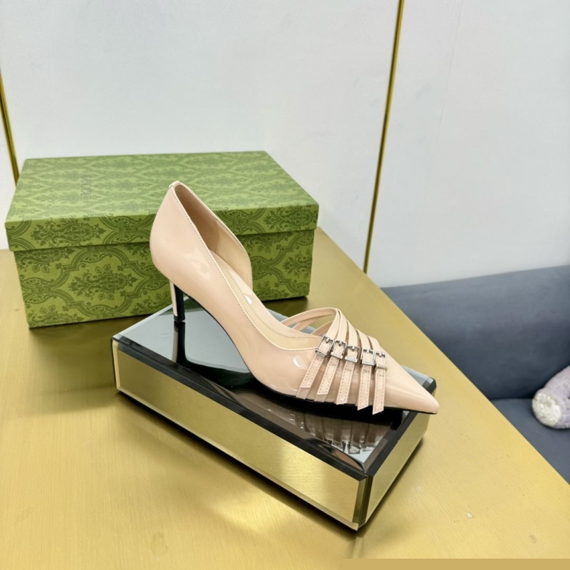 G*u*i high heels